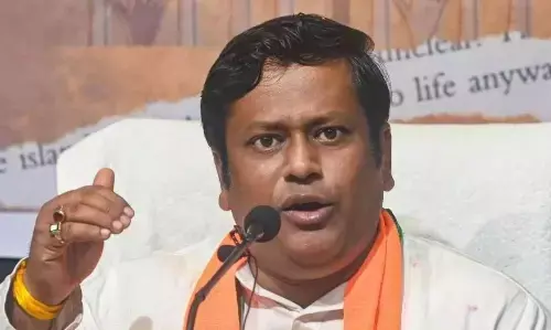 देश में जब भी कुछ अच्छा होता है, तो उन्हें नहीं सुहाता, महाकुंभ पर विवादित बयान देने वाले विपक्षी नेताओं पर जमकर बरसे सुकांत मजूमदार देश में जब भी कुछ अच्छा होता है, तो उन्हें नहीं सुहाता, महाकुंभ पर विवादित बयान देने वाले विपक्षी नेताओं पर जमकर बरसे सुकांत मजूमदार
