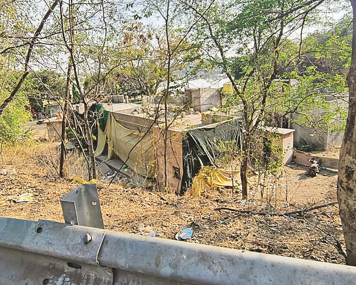 फुटाला की नाप-जोख पूरी , अब लॉन और मकान की बिजली बंद की जाएगी फुटाला की नाप-जोख पूरी , अब लॉन और मकान की बिजली बंद की जाएगी