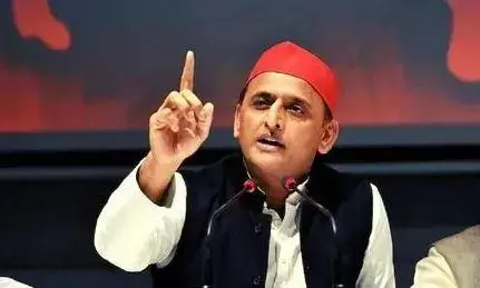 सीएम योगी के बयान पर अखिलेश यादव ने किया पलटवार, कहा- लखनऊ दिल्ली को सुअर कह रहा था