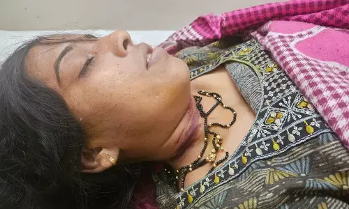 पत्नी की गला घोंटकर की हत्या, किया आत्महत्या का दिखावा पत्नी की गला घोंटकर की हत्या, किया आत्महत्या का दिखावा