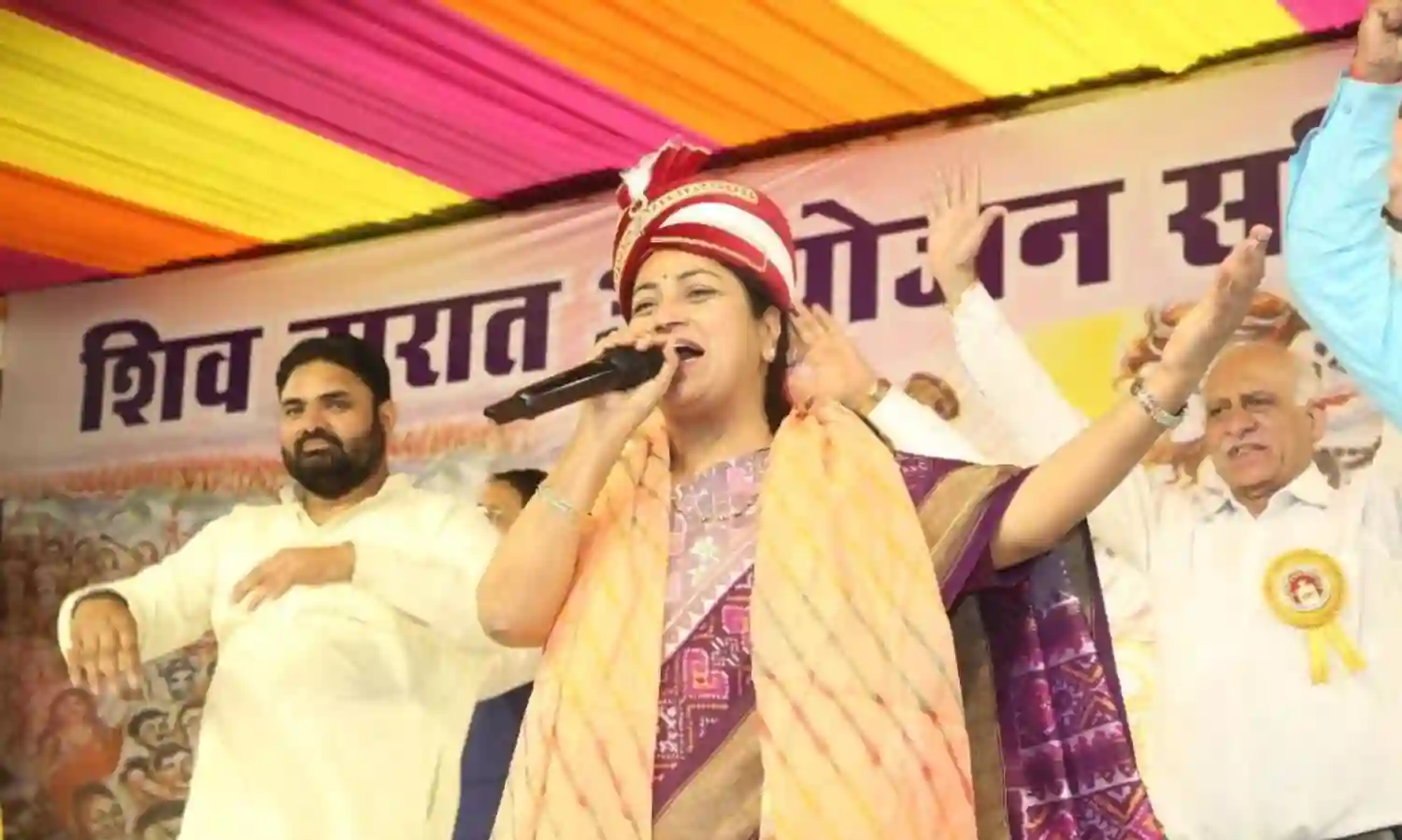CM रेखा गुप्ता शालीमार बाग में महाशिवरात्रि समारोह में हुईं शामिल, शिव बारात निकालने के लिए दी सभी को बधाई