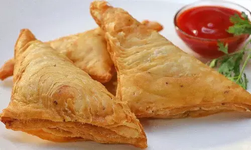 बच्चों का पसंदीदा नाश्ता बनाने के बारे में सोच रहे हैं तो, इस रेसिपी को करें फॉलो और बनाएं क्रिस्पी पेटीज