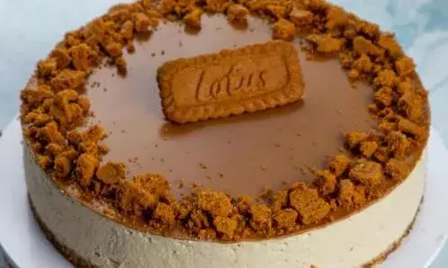 घर पर बनाना चाहते हैं टेस्टी चीजकेक, तो ट्राई करें इस लोटस बिस्कॉफ चीजकेक की आसान रेसिपी, बिना मेहनत के आ जाएगा मजा