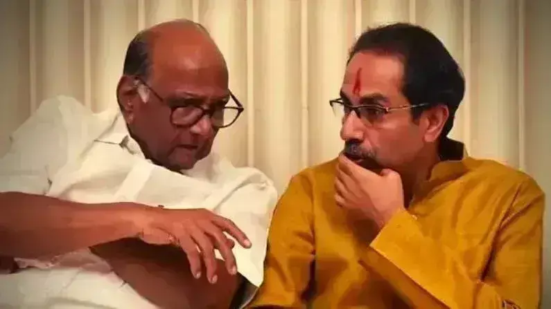 पवार बोले - संख्या बल भले ही कम है पर सरकार को घेरेंगे, उद्धव ने भी नेताओं को दी जिम्मेदारी