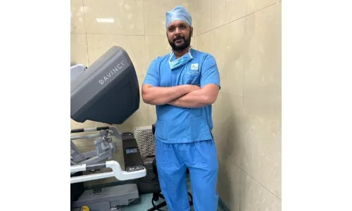 रोगी को दो प्रकार के कैंसर होने के बाद रोबोटिक सर्जरी से मिला नया जीवन