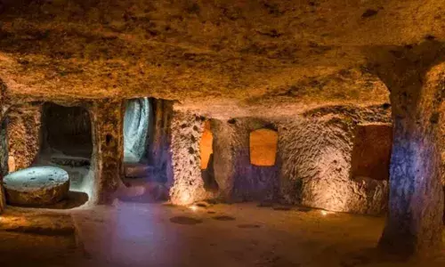 यह है दुनिया की एकलौती अंडर ग्राउंड सिटी, जमीन में होटल-पब से लेकर स्वीमिंग पूल बना आकर्षण का केंद्र