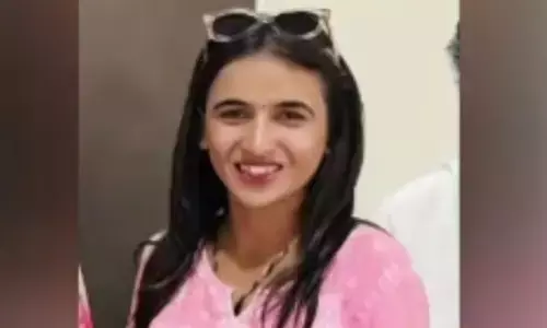 कांग्रेस की महिला नेता का सूटकेस में शव मिलने से मचा हड़कंप, राहुल गांधी के साथ भारत जोड़ो यात्रा में आई थी नजर कांग्रेस की महिला नेता का सूटकेस में शव मिलने से मचा हड़कंप, राहुल गांधी के साथ भारत जोड़ो यात्रा में आई थी नजर