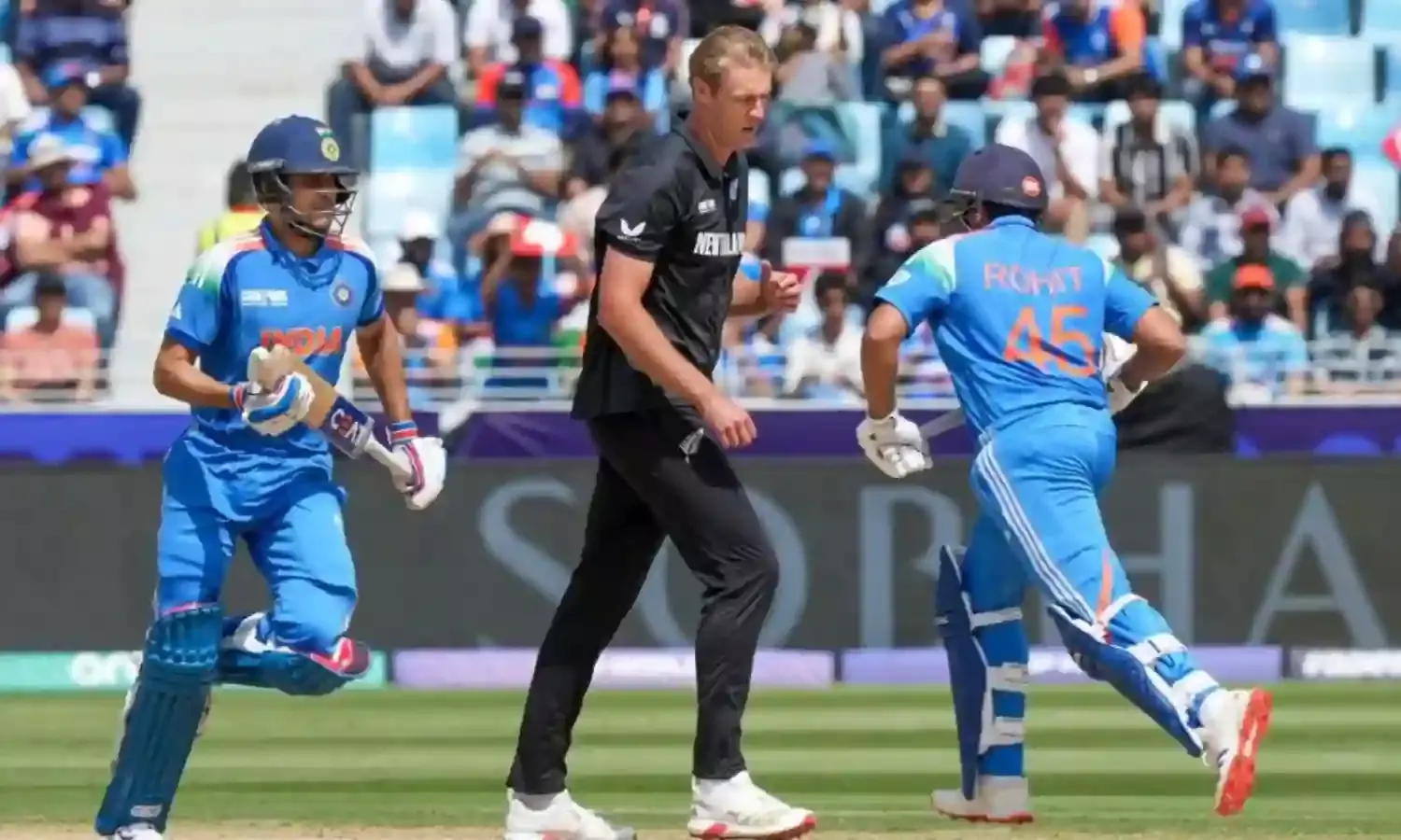 मैट हेनरी के पंजे में फंसी टीम इंडिया, अय्यर की शानदार अर्धशतकीय पारी के बदौलत किवीयों के सामने खड़ा किया 250 रनों का टारगेट
