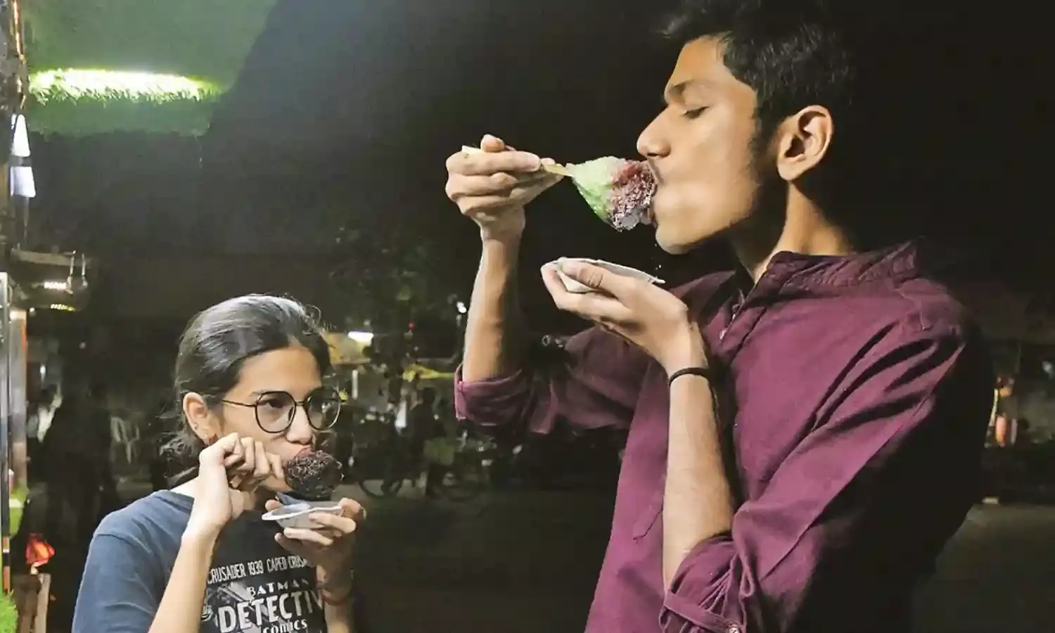 बेरंग बर्फ पर शक - 5 लाइसेंसी फैक्ट्रियां, बना सकती हैं 800 सिल्लियां