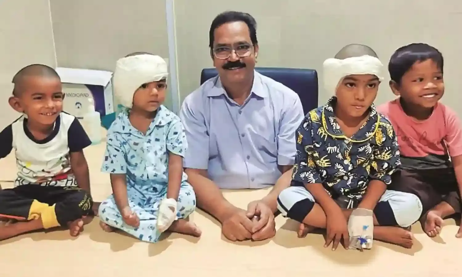 काॅक्लियर इम्प्लांट सर्जरी - केंद्र की योजना बंद, मेयो और मेडिकल में हुए 266 ऑपरेशन