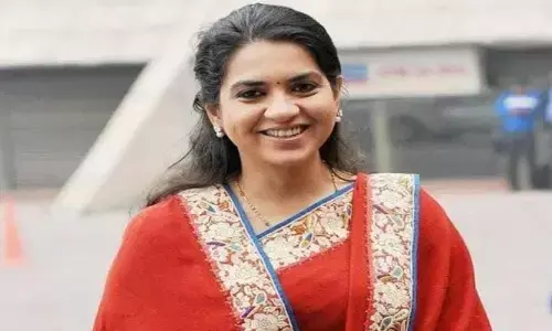 वे वोट बैंक के लिए गंदी राजनीति कर रहे..., साइना एनसी ने सपा नेता पर औरंगजेब को लेकर दिए बयान पर साधा निशाना वे वोट बैंक के लिए गंदी राजनीति कर रहे..., साइना एनसी ने सपा नेता पर औरंगजेब को लेकर दिए बयान पर साधा निशाना