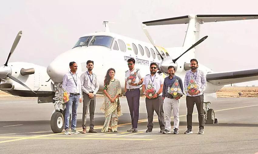 अमरावती से विमान सेवा जल्द, पहली फ्लाइट मुंबई के लिए, कमर्शियल सेवा शुरू करने की तैयारी अमरावती से विमान सेवा जल्द, पहली फ्लाइट मुंबई के लिए, कमर्शियल सेवा शुरू करने की तैयारी