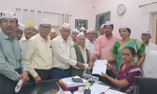 ओबीसी जनगणना सहित अन्य मांगों को लेकर निकाला मोर्चा