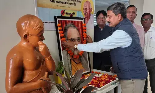 पत्रकारिता विभाग में हुई पीपी सर की श्रद्धांजलि सभा, शिक्षकों ने सुनाये संस्मरण कई पुराने साथी हुये भावुक