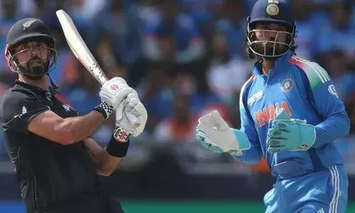 भारत के खिलाफ फिफ्टी जड़ डेरिल मिचेल ने रचा इतिहास, बन गए ऐसा करने वाले दुनिया के पांचवे खिलाड़ी, पूर्व ऑस्ट्रेलियाई दिग्गज रिकी पोंटिंग के कल्ब में बनाई जगह