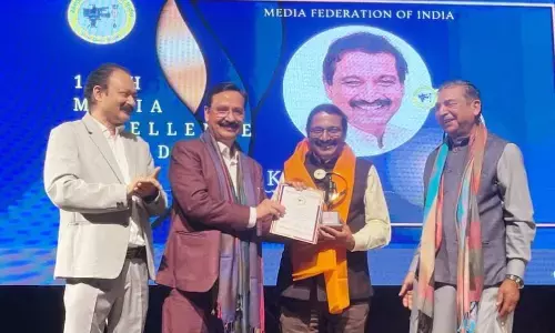 एक्सीलेंस अवार्ड से सम्मानित हुए मीडिया सितारे, अशोक श्रीवास्तव और शोभना यादव को बेस्ट एंकरिंग अवार्ड एक्सीलेंस अवार्ड से सम्मानित हुए मीडिया सितारे, अशोक श्रीवास्तव और शोभना यादव को बेस्ट एंकरिंग अवार्ड