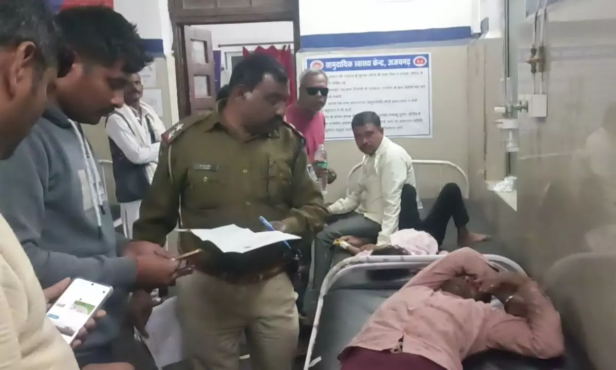 आधा दर्जन लोगों ने युवक के साथ की मारपीट, धरमपुर थाना की घटना आधा दर्जन लोगों ने युवक के साथ की मारपीट, धरमपुर थाना की घटना