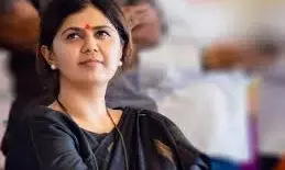 पीओपी की मूर्तियों का विसर्जन कृत्रिम तालाब में हो ऐसी मांग केंद्र से करेंगे - पंकजा मुंडे