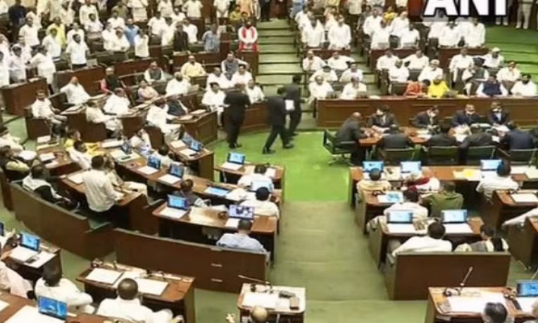 अधिक फीस वसूलने वाले निजी मेडिकल कॉलेजों के खिलाफ कार्रवाई के लिए शुरु है कार्यवाही