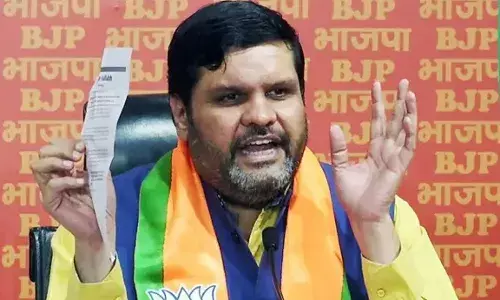 स्टालिन सरकार के बजट से ₹ चिन्ह बदलने पर विपक्ष हमलावर, BJP प्रवक्ता गौरव वल्लभ ने लगाई लताड़ स्टालिन सरकार के बजट से ₹ चिन्ह बदलने पर विपक्ष हमलावर, BJP प्रवक्ता गौरव वल्लभ ने लगाई लताड़