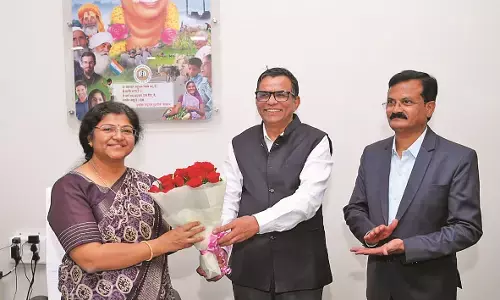 डॉ. माधवी खोड़े ने कुलगुरु पद का कार्यभार संभाला