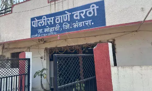 युवती के साथ कर रहे थे जबर्दस्ती, आरोपी के चेहरे से रूमाल हटाते ही भाग निकले