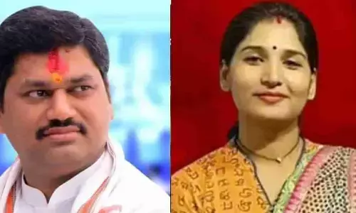 धनंजय मुंडे अगले छह माह के भीतर अपनी विधायक की सीट खो देंगे धनंजय मुंडे अगले छह माह के भीतर अपनी विधायक की सीट खो देंगे