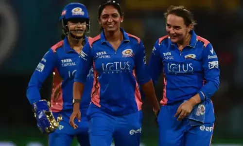 हरमनप्रीत कौर की कप्तानी पारी...नैट साइवर ब्रंट की खतरनाक गेंदबाजी...दूसरी बार चैंपियन बनी मुंबई इंडियंस