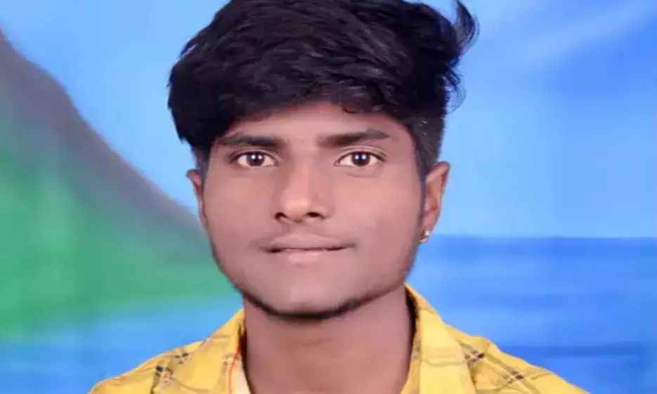 ट्रक मालिक ने चालक को बंधक बनाकर दो दिन तक बुरी तरह पीटा, पीड़ित ने तोड़ा दम ट्रक मालिक ने चालक को बंधक बनाकर दो दिन तक बुरी तरह पीटा, पीड़ित ने तोड़ा दम