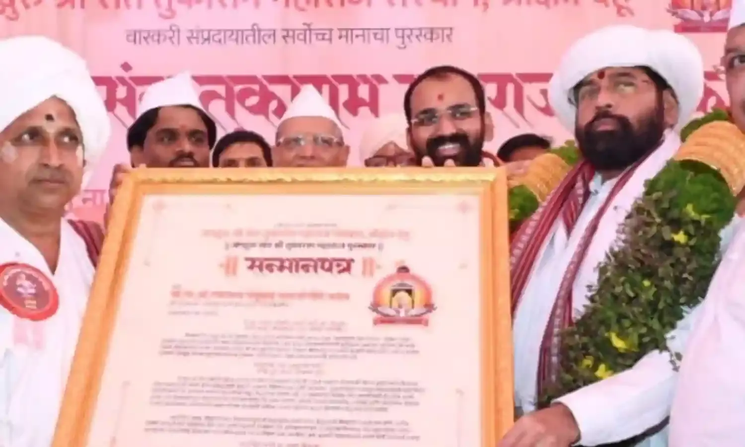 महाराष्ट्र में संतों का बाल भी बांका नहीं होने दूंगा, शिंदे ने दिया भरोसा