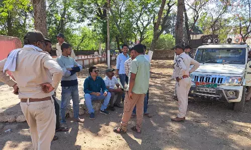 तीन आरोपी गिरफ्तार, पतखई से लाकर रायपुर भेजने की थी तैयारी, साढ़े 10 किलो स्कल्प का 22 लाख रूपए में सौदा तीन आरोपी गिरफ्तार, पतखई से लाकर रायपुर भेजने की थी तैयारी, साढ़े 10 किलो स्कल्प का 22 लाख रूपए में सौदा