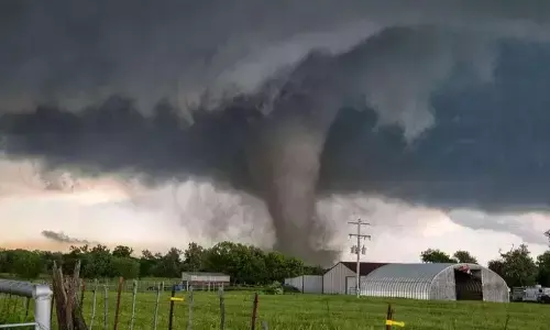 टॉरनेडो की चपेट में सुपरपावर अमेरिका, 8 राज्य में अब तक आए 40 बवंडर, 10 करोड़ से ज्यादा लोग प्रभावित, 34 की मौत