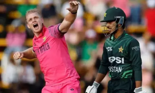 आईपीएल के लिए साउथ अफ्रीकी क्रिकेटर ने छोड़ा पीएसएल, नाराज पाकिस्तान बोर्ड ने भेजा कानूनी नोटिस आईपीएल के लिए साउथ अफ्रीकी क्रिकेटर ने छोड़ा पीएसएल, नाराज पाकिस्तान बोर्ड ने भेजा कानूनी नोटिस