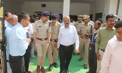 डीजीपी पहुंचे शहीद एएसआई के गांव, परिजनों को दी सांत्वना, हर संभव मदद का दिया भरोसा