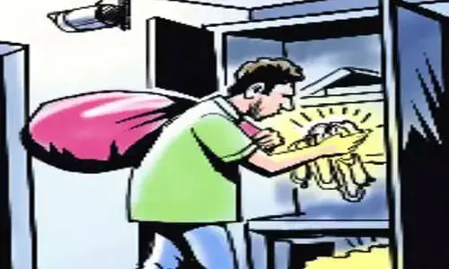 तीन घरों में हुई सेंधमारी, आभूषण नगद समेत 9 लाख 40 हजार का माल पार