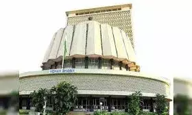 सामंत ने कहा - पुणे में बनाया जाएगा कौशल विकास केंद्र, सदन में मौजूद नहीं रहने पर नाराज हुए आव्हाड