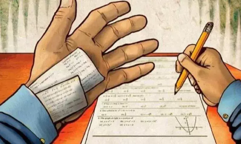 सरकारी अफसर बनने चाह में युवक ने अपनाया गलत रास्ता, निकाली ऐसी तरकीब जिसे सुनकर उड़ जाएंगे आपके होश, जानें पूरा मामला