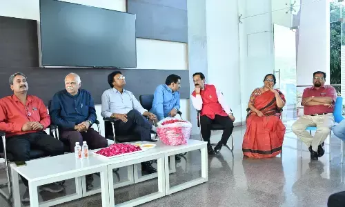 पत्रकारिता विश्वविद्यालय में मनाया गया होली मिलन समारोह पत्रकारिता विश्वविद्यालय में मनाया गया होली मिलन समारोह