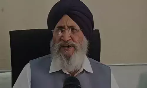 किसानों को धोखा दे रहे सत्ताधारी, अकाली दल के नेता दलबीर सिंह चीमा ने शंभू बॉर्डर पर हुए एक्शन को लेकर पंजाब और केंद्र सरकार को घेरा किसानों को धोखा दे रहे सत्ताधारी, अकाली दल के नेता दलबीर सिंह चीमा ने शंभू बॉर्डर पर हुए एक्शन को लेकर पंजाब और केंद्र सरकार को घेरा