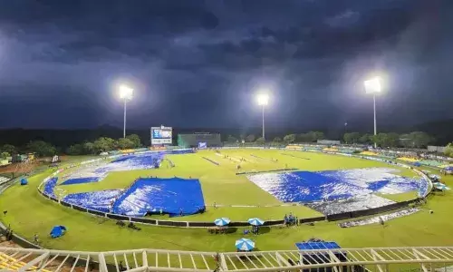 ओपनिंग मैच पर मंडरा रहा बारिश का खतरा, आईएमडी ने जताई मैच के दौरान बरसात की संभावनाएं, शहर में जारी हुआ ऑरेंज अलर्ट