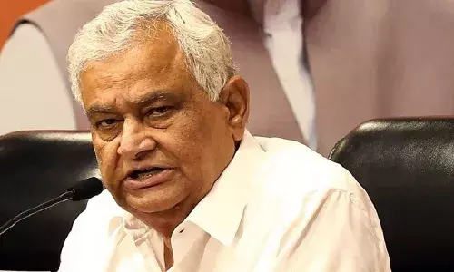 अलवर UIT के कार्यालय पहुंचे भजनलाल सरकार के मंत्री किरोणी लाल मीणा,   कहा - अवैध अतिक्रमण के खिलाफ होगी कार्रवाई अलवर UIT के कार्यालय पहुंचे भजनलाल सरकार के मंत्री किरोणी लाल मीणा,   कहा - अवैध अतिक्रमण के खिलाफ होगी कार्रवाई