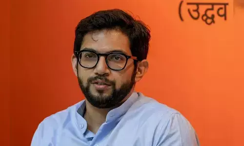 क्या दंगों के पीछे बीजेपी नेता का है हाथ? शिवसेना (UBT) नेता आदित्य ठाकरे के दावे ने बढ़ाया सियासी पारा क्या दंगों के पीछे बीजेपी नेता का है हाथ? शिवसेना (UBT) नेता आदित्य ठाकरे के दावे ने बढ़ाया सियासी पारा