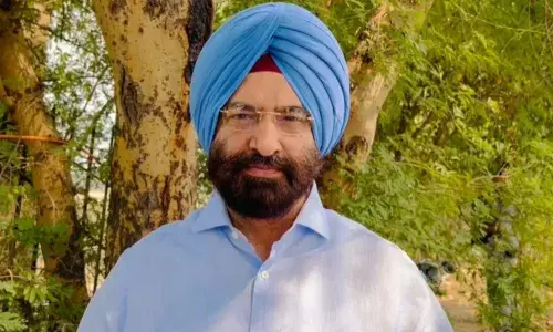 पर्यावरण मंत्री मनजिंद सिंह ने AAP को लगाई फटकार, MCD के मेयर और अधिकारियों के खिलाफ केस दर्ज करने की उठाई मांग पर्यावरण मंत्री मनजिंद सिंह ने AAP को लगाई फटकार, MCD के मेयर और अधिकारियों के खिलाफ केस दर्ज करने की उठाई मांग