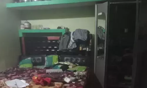 एक घंटे में पांच लाख के जेवर व नकदी ले उड़े चोर, जिले में हर रोज हो रही चोरियों ने लोगों की उड़ाई नींद