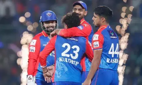 मार्श-पूरन के फिफ्टी पर आशुतोष ने फेरा पानी, एलएसजी के मुंह से छीनी जीत, हारे हुए मुकाबले में डीसी ने 1 विकेट से हासिल की जीत