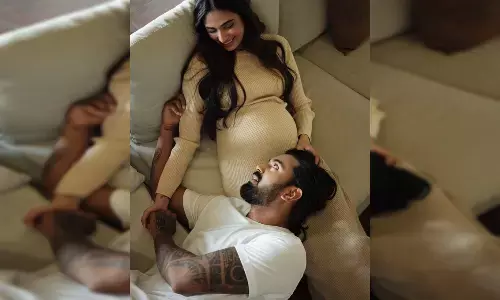 राहुल-अथिया के जीवन में आईं खुशियां, बच्ची का किया स्वागत, दिल्ली कैपिटल्स की ओर से मिला जीत का तोहफा राहुल-अथिया के जीवन में आईं खुशियां, बच्ची का किया स्वागत, दिल्ली कैपिटल्स की ओर से मिला जीत का तोहफा