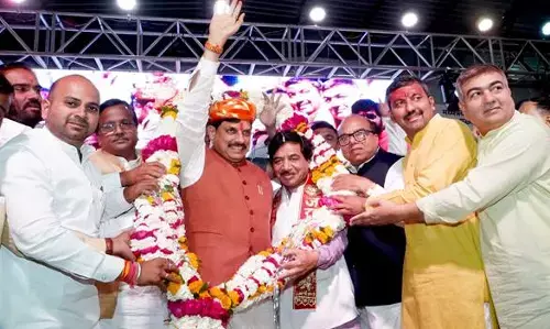 जन्मदिन पर उज्जैन में मुख्यमंत्री डॉ. यादव का हुआ अभूतपूर्व स्वागत जन्मदिन पर उज्जैन में मुख्यमंत्री डॉ. यादव का हुआ अभूतपूर्व स्वागत