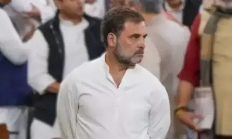 राहुल गांधी का आरोप - सदन में उन्हें बोलने नहीं दिया गया