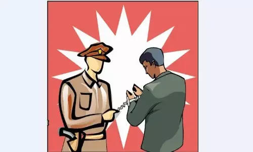 पुरानी रंजिश पर जानलेवा हमला, 2 जख्मी पिता-पुत्र गिरफ्तार पुरानी रंजिश पर जानलेवा हमला, 2 जख्मी पिता-पुत्र गिरफ्तार