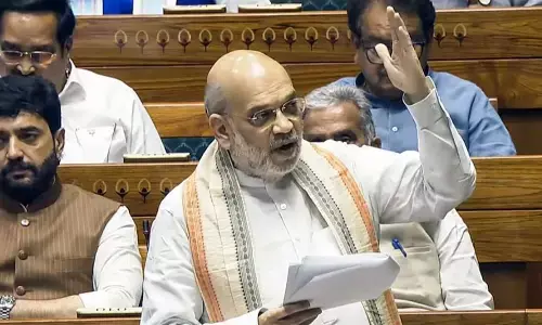 इमिग्रेशन बिल पर लोकसभा में अमित शाह का जवाब, भारत में अवैध प्रवासियों को लेकर साफ किया रुख